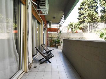 VENTA SEMIPISO 3amb COCHERA BALCON PATIO CABALLITO
