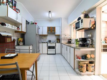 VENTA SEMIPISO 3amb COCHERA BALCON PATIO CABALLITO