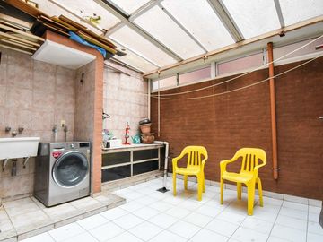 VENTA SEMIPISO 3amb COCHERA BALCON PATIO CABALLITO