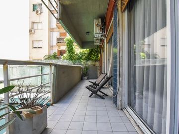 VENTA SEMIPISO 3amb COCHERA BALCON PATIO CABALLITO