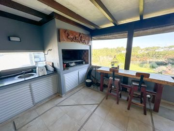 CASA VENTA COSTA ESMERALDA GAS NATURAL