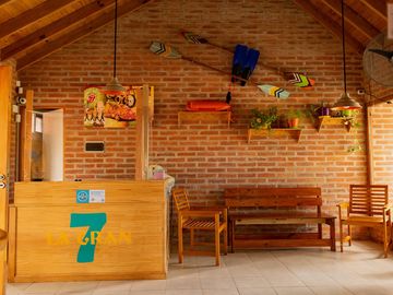 VENTA  HOSTEL 9 habitaciones + departamento