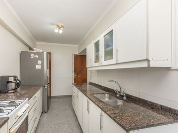 Venta depto  5 amb  dep Caballito Baulera Luz
