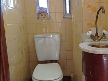 Venta depto 3 ambientes con Balcon Flores