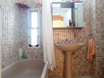 Venta depto 3 ambientes con Balcon Flores