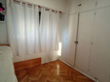 Venta depto 3 ambientes con Balcon Flores