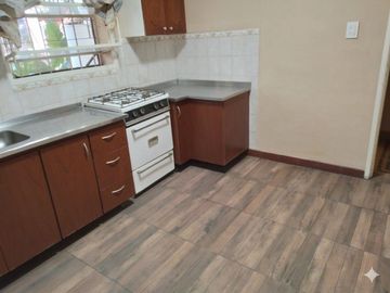 VENTA CASA 2 DORMI ALBERDI