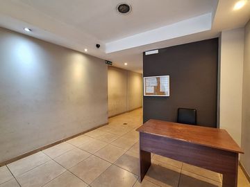 VENTA MONOAMBIENTE SOBRE  EN FLORES