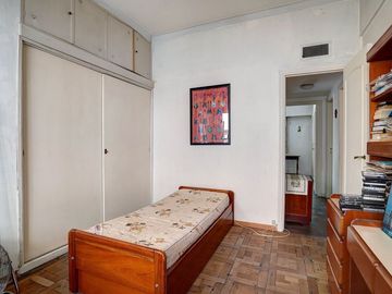 VENTA DE DEPARTAMENTO 4 AMBIENTES  FLORES