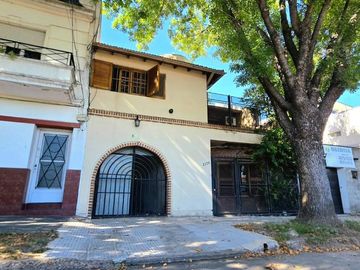 VENTA CASA 4 AMB PARQUE  V.PUEYRREDÓN A.CREDITO