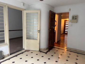 Venta Casa 5 Ambientes Villa Devoto. APTO CREDITO