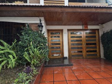 Venta Casa 5 Ambientes Villa Devoto. APTO CREDITO