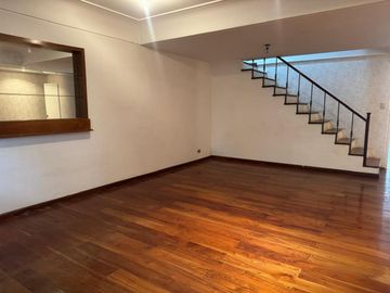Venta Casa 5 Ambientes Villa Devoto. APTO CREDITO