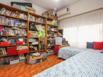 Departamento 4 ambientes cochera y balcón Belgrano