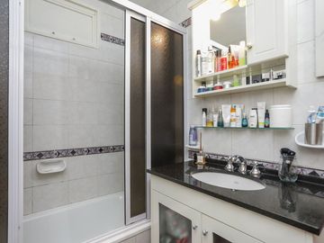 Departamento 4 ambientes cochera y balcón Belgrano