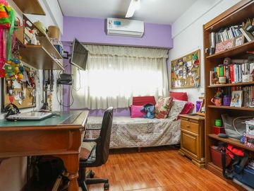 Departamento 4 ambientes cochera y balcón Belgrano
