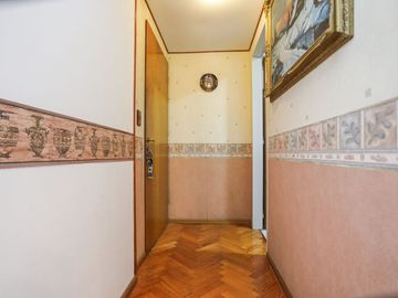 Departamento 4 ambientes cochera y balcón Belgrano