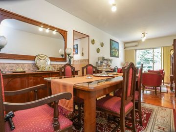Departamento 4 ambientes cochera y balcón Belgrano