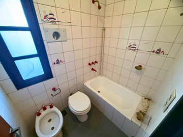 VENTA CASA 5 DORMITIRIOS - PATIO VERDE ARROYITO