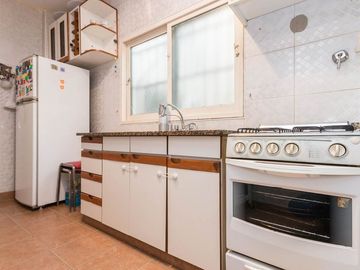 Dpto 3 amb, patio propio, planta baja - Avellaneda