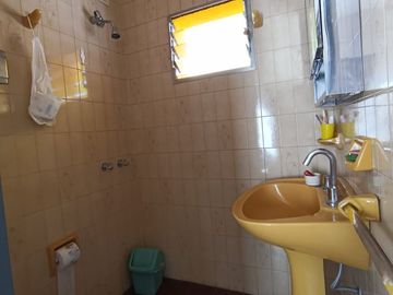 Venta Galpón, local, Deposito y CASA en CABA