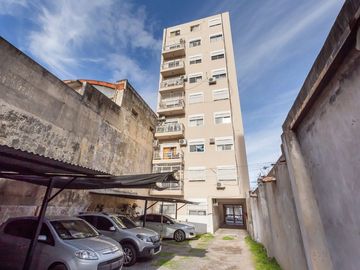 VENTA DEPARTAMENTO 4 AMB C/ COCHERA APTO CREDITO