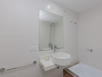 Venta Depto 2 amb con cochera Haedo Sur