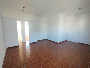 VENTA Departamento 3 Ambientes, en Saavedra