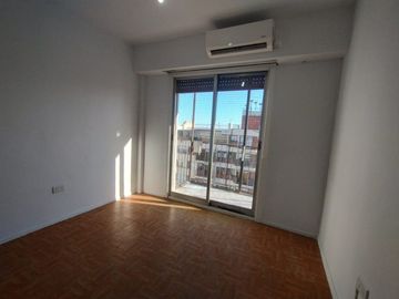VENTA Departamento 3 Ambientes, en Saavedra