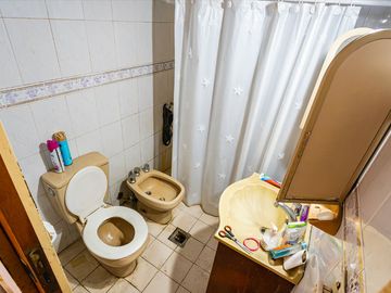 VENTA CASA 4 AMBIENTES VILLA URQUIZA A REFACCIONAR