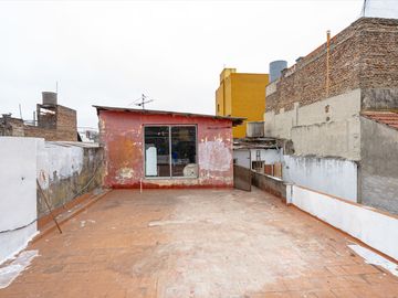 VENTA CASA 4 AMBIENTES VILLA URQUIZA A REFACCIONAR