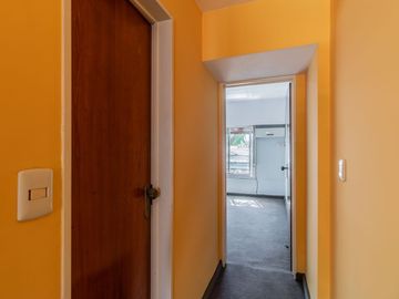 PH  triplex. Venta. Permuta. Floresta.Apto Crédito