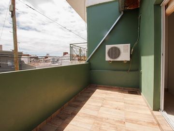 VENTA PH 3AMB AL FRENTE VILLA MAIPU