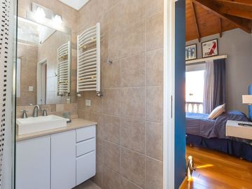 VENTA CASA DE 6 AMB, EN SAN MIGUEL, BARRIO CERRADO