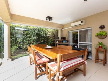 VENTA CASA DE 6 AMB, EN SAN MIGUEL, BARRIO CERRADO