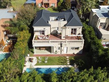 VENTA CASA DE 6 AMB, EN SAN MIGUEL, BARRIO CERRADO