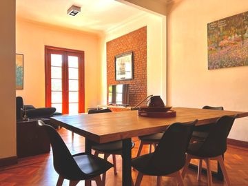 Departamento 3 ambientes frente a plaza San Martin