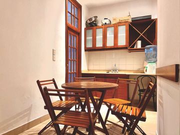 Departamento 3 ambientes frente a plaza San Martin