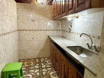 VENTA DE CASA 1000 M2 EN MONSERRAT OPORTUNIDAD