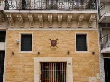 VENTA DE CASA 1000 M2 EN MONSERRAT OPORTUNIDAD