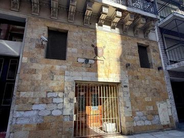 VENTA DE CASA 1000 M2 EN MONSERRAT OPORTUNIDAD