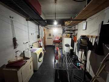 VENTA  CASA  CUATRO AMBIENTES PARQUE CHACABUCO