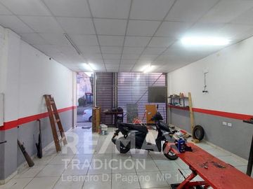 Local Comercial con terreno en Venta Macrocentro