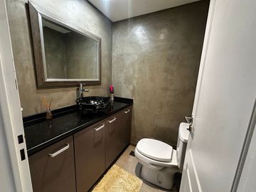 CASA EN VENTA 4 AMBIENTES PLAYROOM ESTRENAR