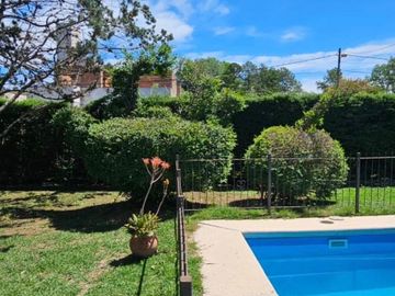VENTA CASA QUINTA 3 AMBIENTES GRAL RODRIGUEZ
