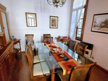 CASA VENTA PARQUE CHACABUCO  QUINCHO Y TERRAZA
