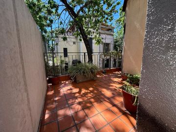CASA VENTA PARQUE CHACABUCO  QUINCHO Y TERRAZA