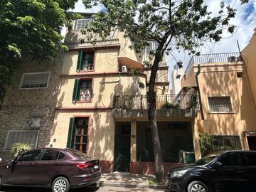 CASA VENTA PARQUE CHACABUCO  QUINCHO Y TERRAZA