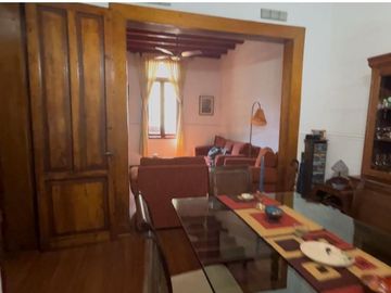 CASA VENTA PARQUE CHACABUCO  QUINCHO Y TERRAZA