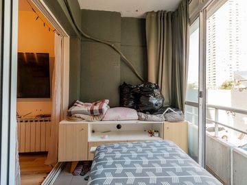 Venta dos ambientes Caballito balcón amenities